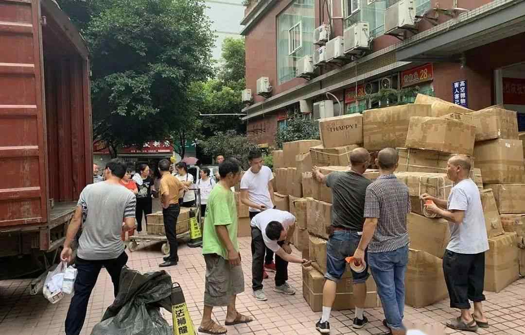 卖假货的处罚标准 小伙卖假鞋赚7千万 法定假冒注册商标罪的处罚标准有哪些？