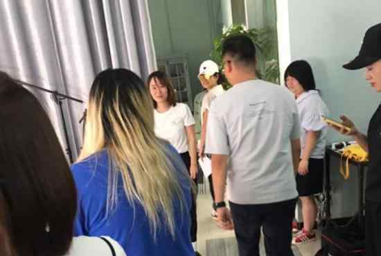 陈妍希探班陈晓 陈妍希陈晓怎么了为什么被传不和