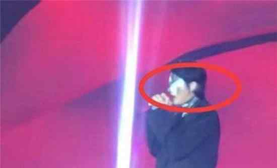 吴亦凡被激光照射是怎么回事?官方如何回应?