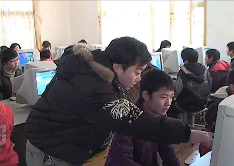 五都镇中学 广丰区五都镇中学祝晓旺——信息技术教育的拓荒者