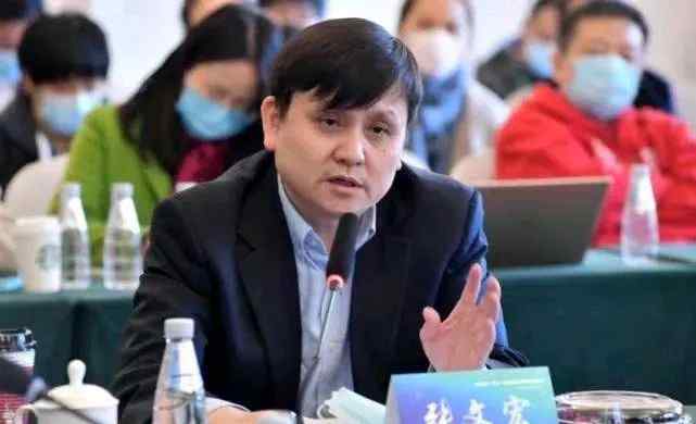 张文宏谈无症状感染者 张文宏：无症状感染者携带病毒超3周，是接下来重要检测目标