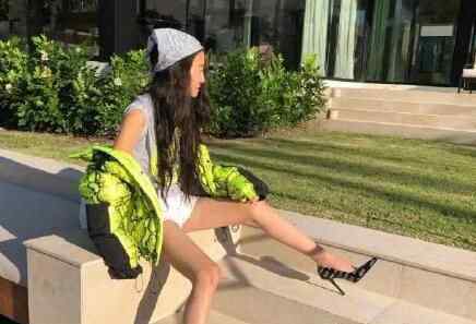 71岁的Vera Wang 71岁设计师Vera Wang王薇薇身材如少女
