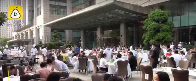 武汉五星级酒店转型自救开大排挡 什么原因