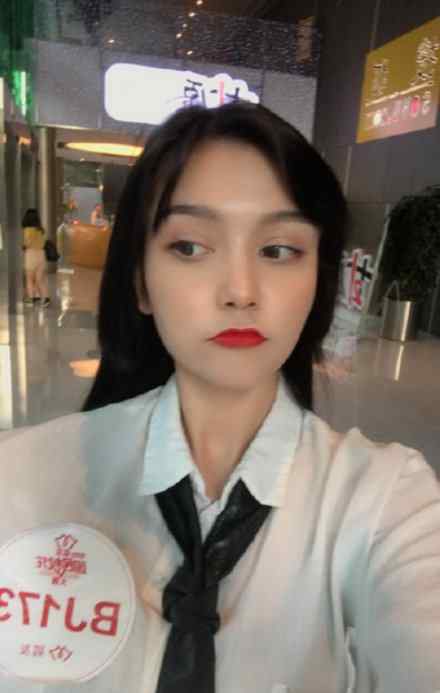 热巴表妹参加校花比赛 热巴表妹长什么样在哪儿读书文章配图