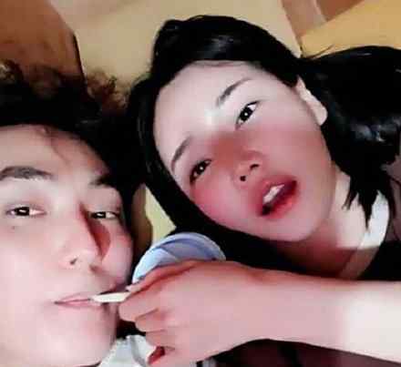 SM否认安七炫复合什么情况安七炫亲密视频怎么回事?