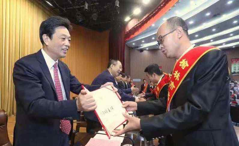 榆林市第十中学 通报表扬！榆林市名校长、名班主任、名教师等名单出炉