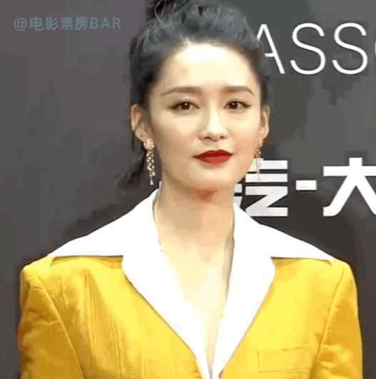 欧洲明星街拍 为什么国内走欧美街拍路线的女明星普遍尴尬？