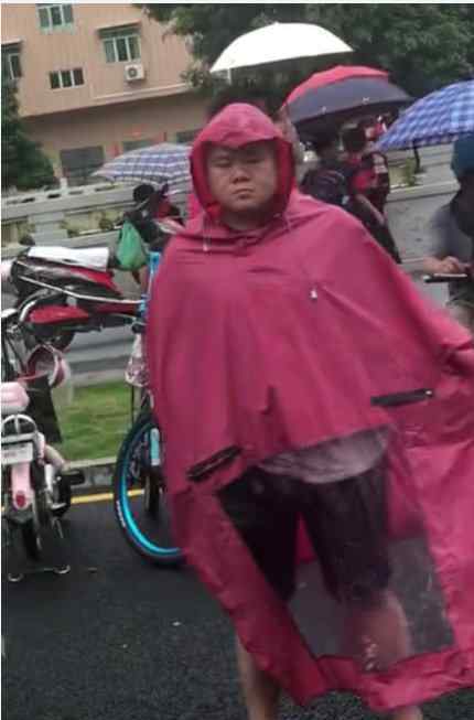 岳云鹏接孩子放学 岳云鹏老婆发话了说什么了
