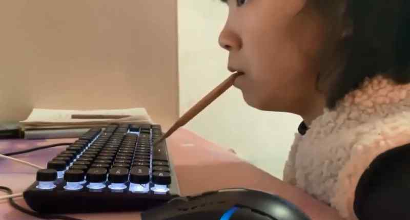 咬木棍写小说残疾女孩破格入作协 事情的详情始末是怎么样了！