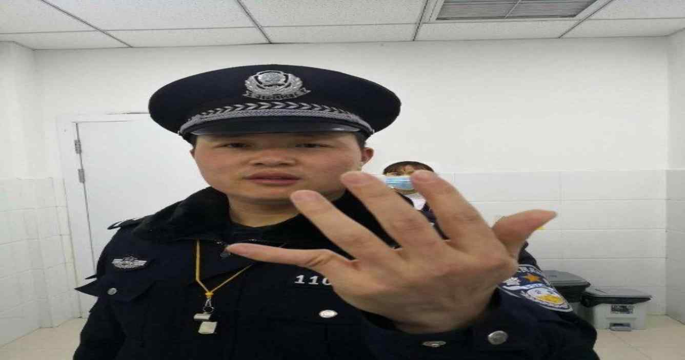 女子暴力抗拒警察执法 竟掰折警察手指