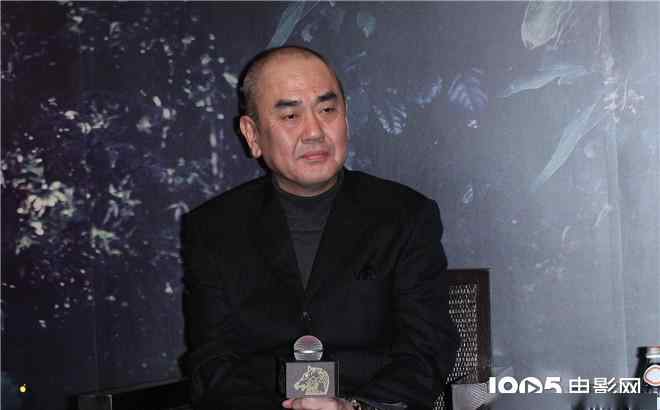 导演佐佐部清去世 62岁导演佐佐部清去世 曾与堺雅人、宫崎葵合作