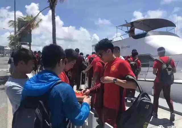 中国男篮贴吧 让中国足球队忘记中国男篮吧