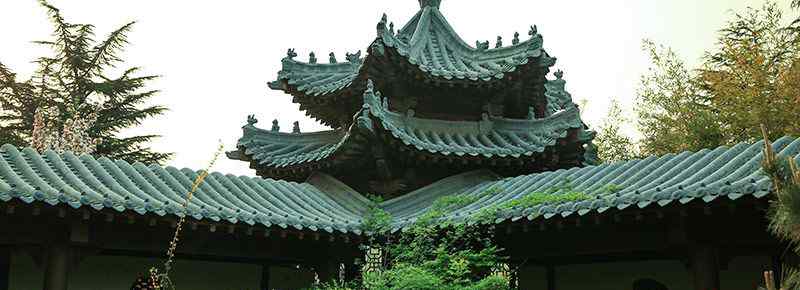 镇压白蛇的雷峰塔位于中国的哪个景区