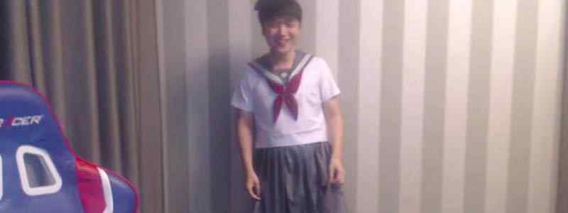微笑女装直播怎么回事