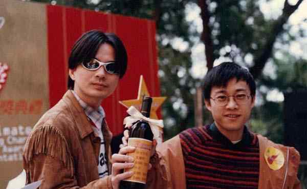 黄耀明男友 林夕愿意为他付出一切,今天才发现是多么的感人!