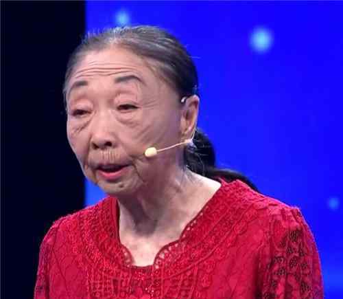 老妻少夫图片 “老妻少夫”的爱情：27岁小伙不顾一切迎娶59岁老太，后来呢？