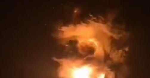 四川广汉一鞭炮厂发生爆炸 为什么爆炸什么原因？