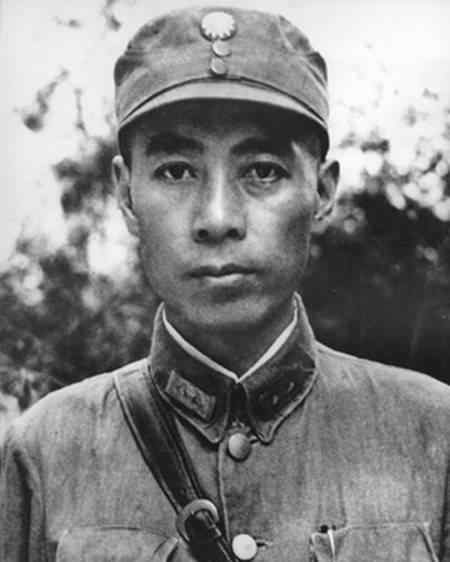 王根英 接到妻子牺牲电报，陈赓嚎啕大哭，夫妻分别72年，终于合葬