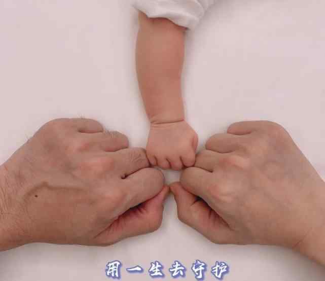 怀女孩的肚子形状图片 林峰张馨月生的是女儿，难怪张馨月孕肚形状圆鼓鼓，应验“尖男圆女”