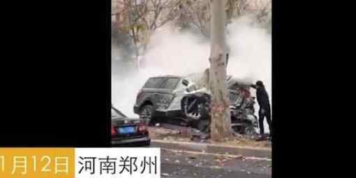 1月12日,一男子欲购买百万豪车,试驾期间突然失控一头撞上大树。车头报废