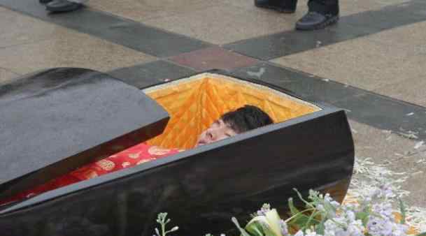 猫能看出将死之人 老人说人去世之后，不能让猫靠近，是什么原因？科学家给出答案！
