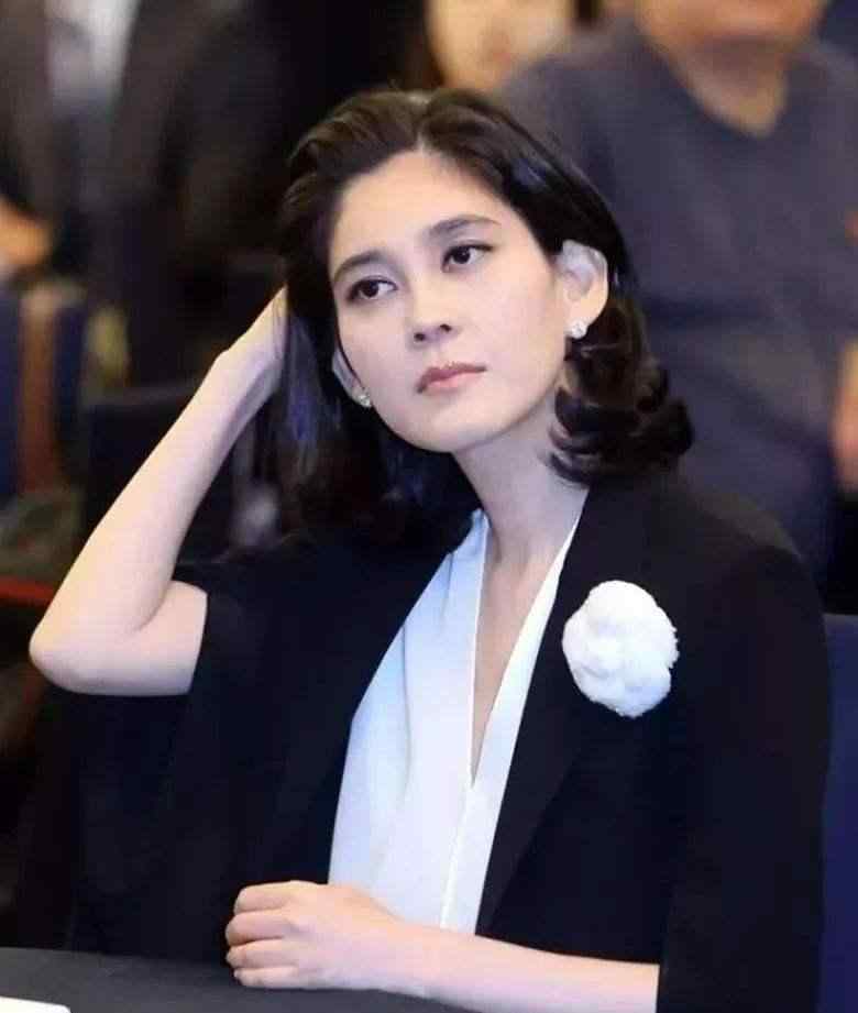 李富真 三星会长李健熙去世，曾与保镖结婚的李富真会打败李在镕成最大赢家么？文章配图