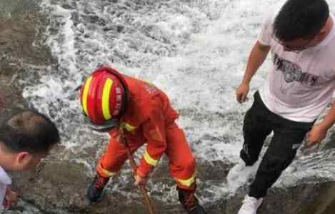 13岁女孩游泳被吸入排水管身亡 为什么被吸入排水管什么原因？