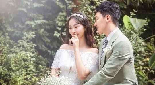 齐如意的结婚照 《小苹果》女主裴涩琪结婚了！婚纱照身材曼妙多姿太迷人