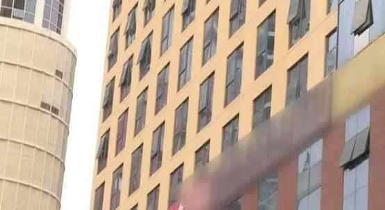 酒店刚恢复营业就被查 民警推门看到眼前一幕怒了究竟是怎么回事？