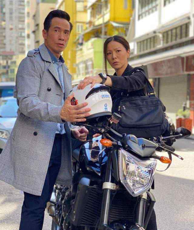 陀枪师姐1演员表 TVB《陀枪师姐5》开播在即，第一部5大主演今昔对比令人唏嘘