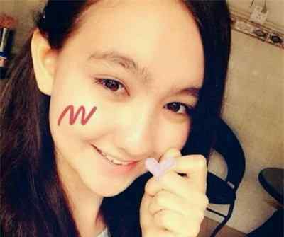 童星香奈儿 香奈儿童星看得我想生女儿了 太漂亮了吧