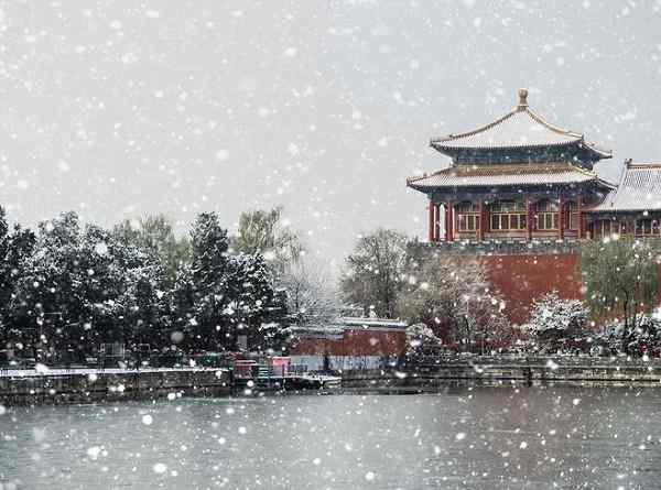 什么时候去故宫人比较少 去故宫的人每天大概多少