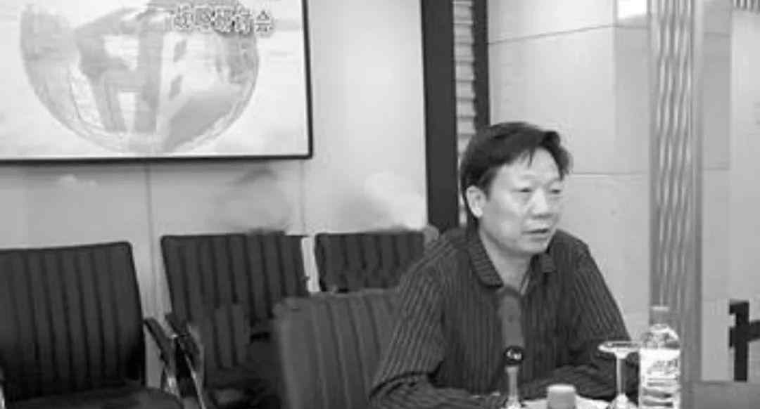 金龙泉 金龙泉啤酒创始人术后脑死亡，索赔医院一个亿调查