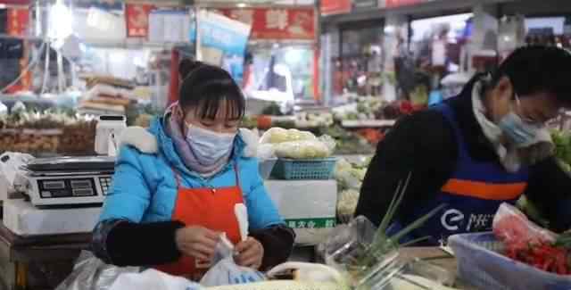 大学生菜摊年入百万!