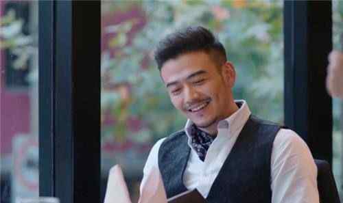 杨烁出轨 杨烁“出轨门”女主被扒，是个网红脸又生活奢靡，两年前就一起同游上海？文章配图