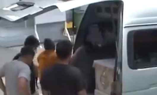 儿子偷偷还清债务想给父亲惊喜 不料得知一个消息后痛哭不已原因简直令人痛心
