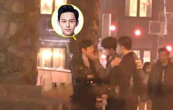 费启鸣和何炅什么关系 费启鸣喜欢男和何炅在一起了吗