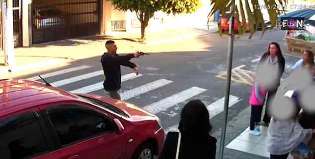 巴西男子持枪劫持学校 被孩子母亲击毙