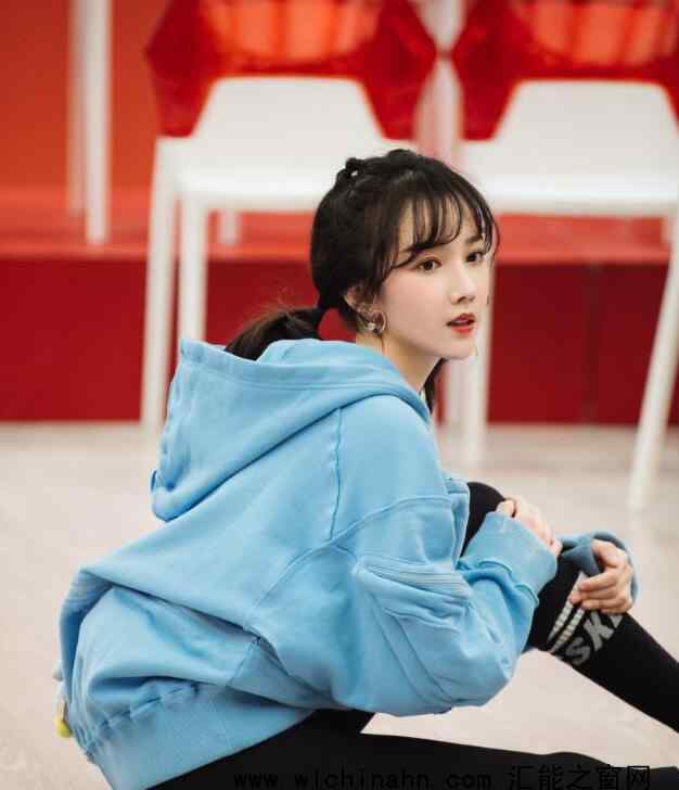 陈小纭回应怼网友 究竟发生了什么