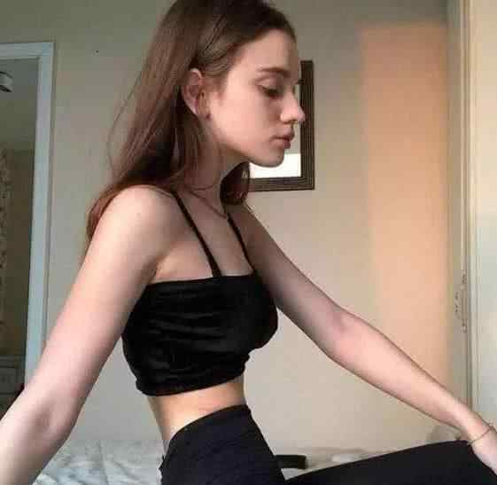 15岁少女因“蚂蚁腰”走红网络