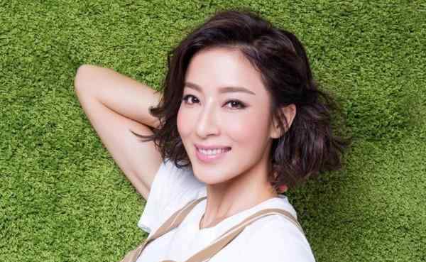 杨怡与罗仲谦 港星杨怡：情断黎诺懿，与罗仲谦深陷“车震门”，婚后越来越幸福