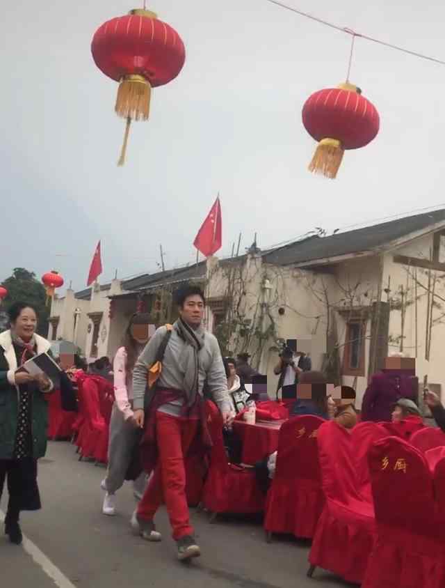 54岁蔡国庆现身农村酒席 蔡国庆现状如何