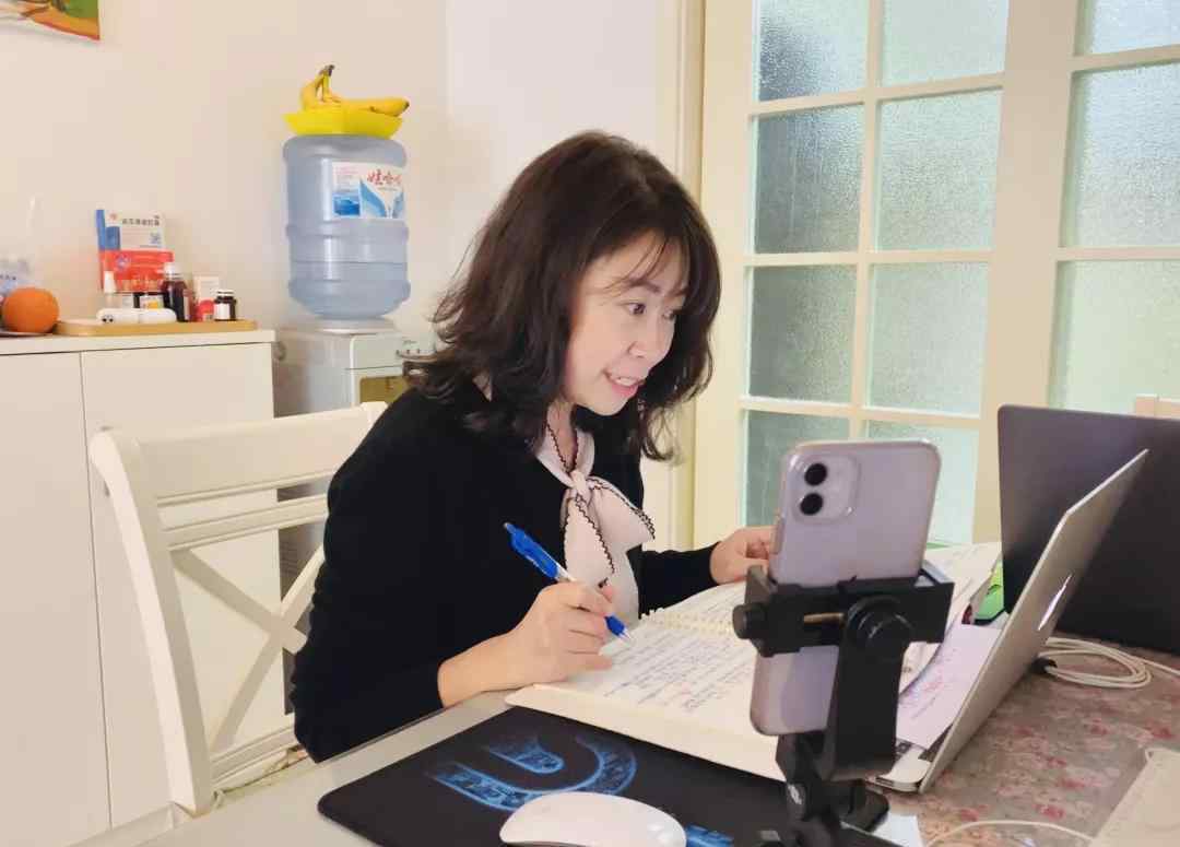 贵阳中天中学 贵阳中天中学：战疫不惧疫，停课不停学