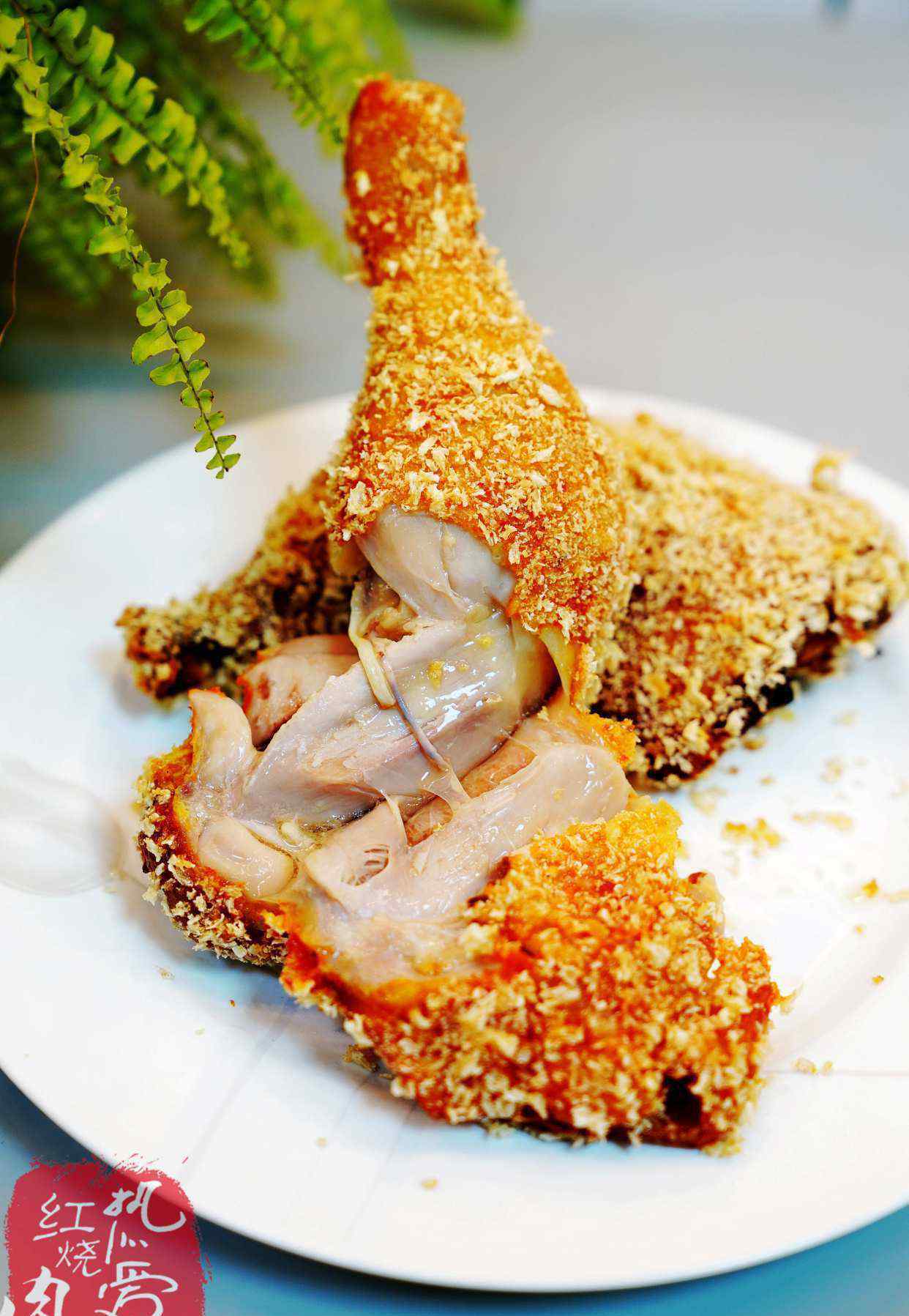 腌制炸鸡腿的方法 炸鸡腿经常外皮酥脆里面还有血水？换个方法这么做，肯定没血水