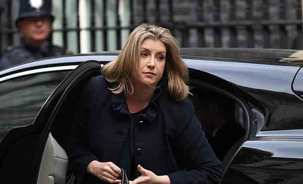 任命彭妮·莫当特为英国新任国防大臣 如今成英国首位女防相