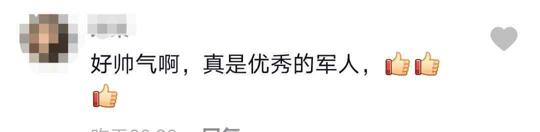 浙江27岁小伙在店里打电话 顾客偷偷录下一幕瞬间走红