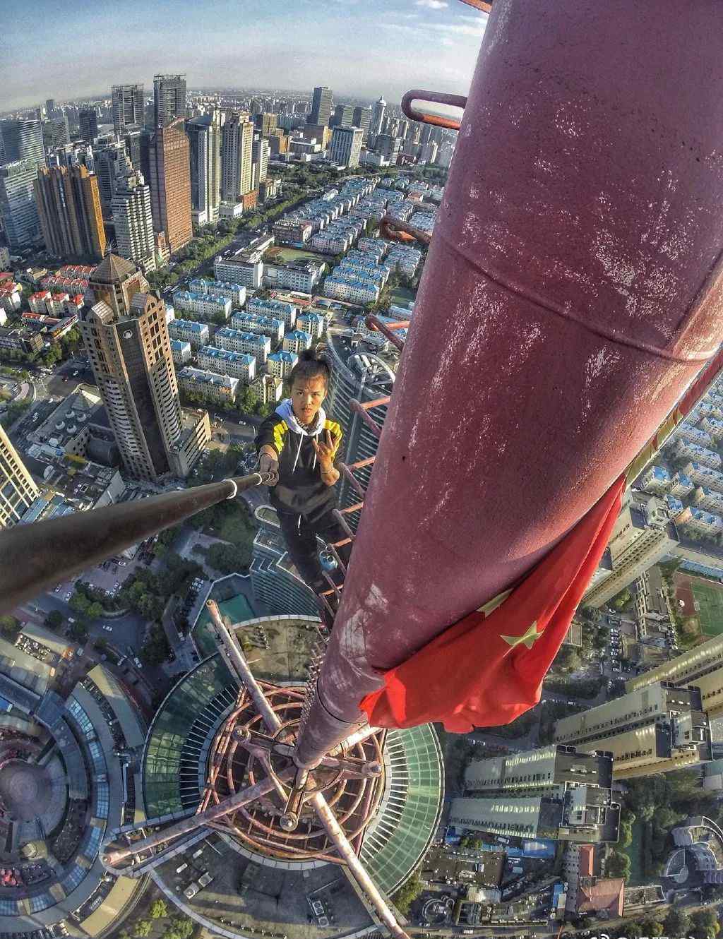 男子作死用100度的水活煮青蛙,结果让人意想不到