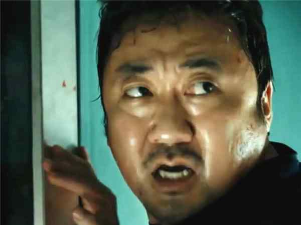 釜山行大叔变丧尸：釜山行胖子大叔最后怎么样了