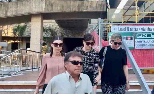 女老师与男孩发生关系 因其经验丰富被判无罪