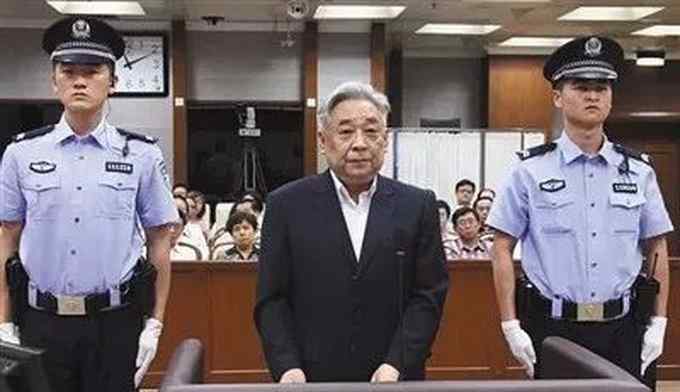 环保街知事 “环保首虎”张力军退休时收15万 中间人是“两亿厅官”?